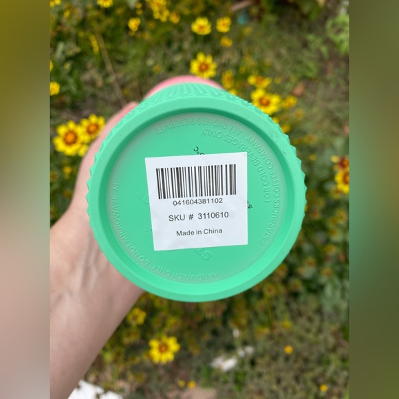 Starbucks BNWT Watermelon Pink and Green Ombré 24oz Studded Tumbler - Picture 4 of 4